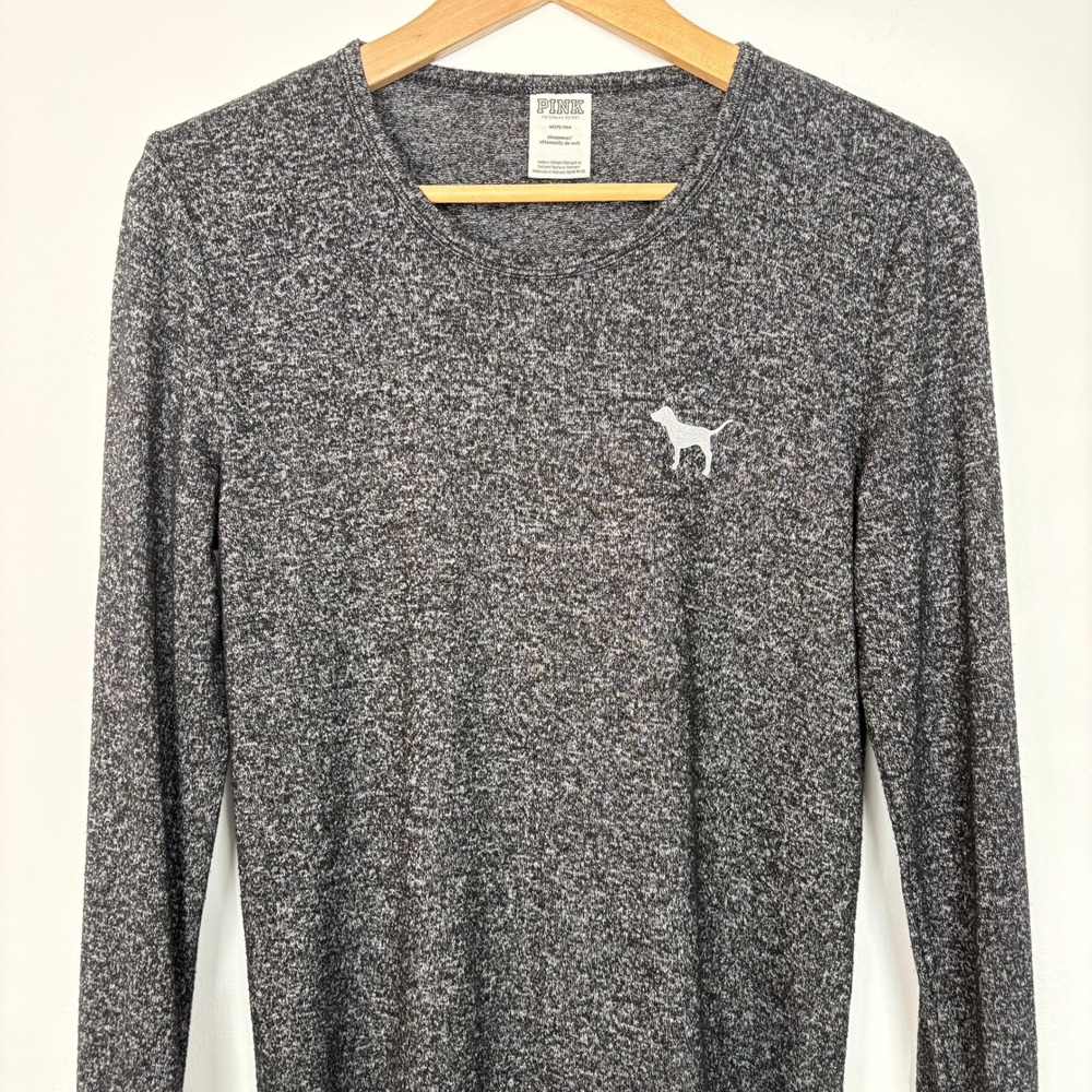 PINK Victoria's Secret‎ Womens Long Sleeve Sleepwear Top M Gray Glitter Dog Logo - Picture 4 of 12